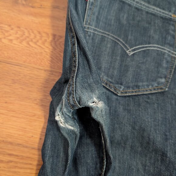 Levis 501 Denim Jeans Mens 31x30 Dark Wash Blue Straight - Picture 2 of 9